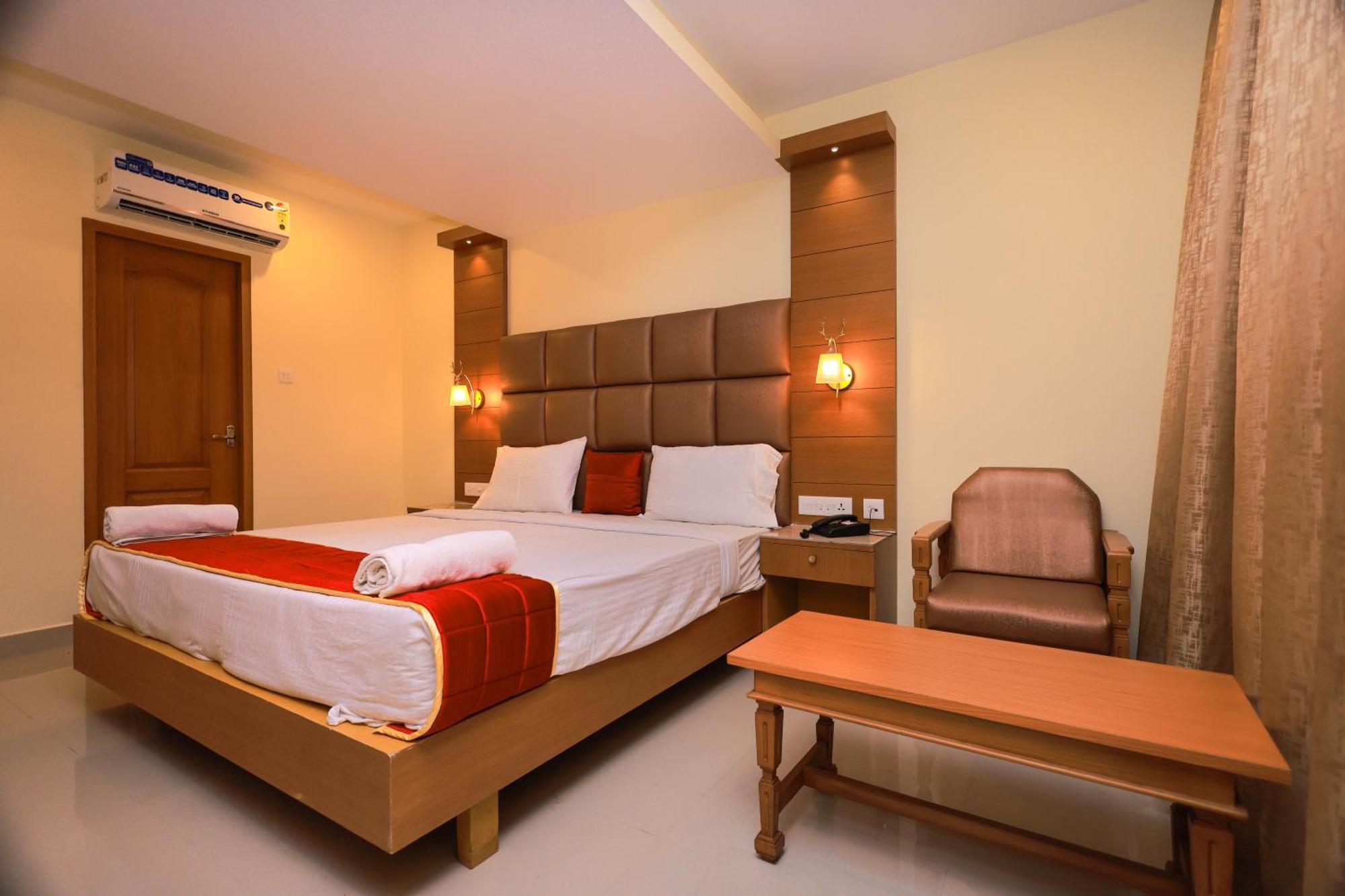 Hotel Sangam Komoryn Zewnętrze zdjęcie