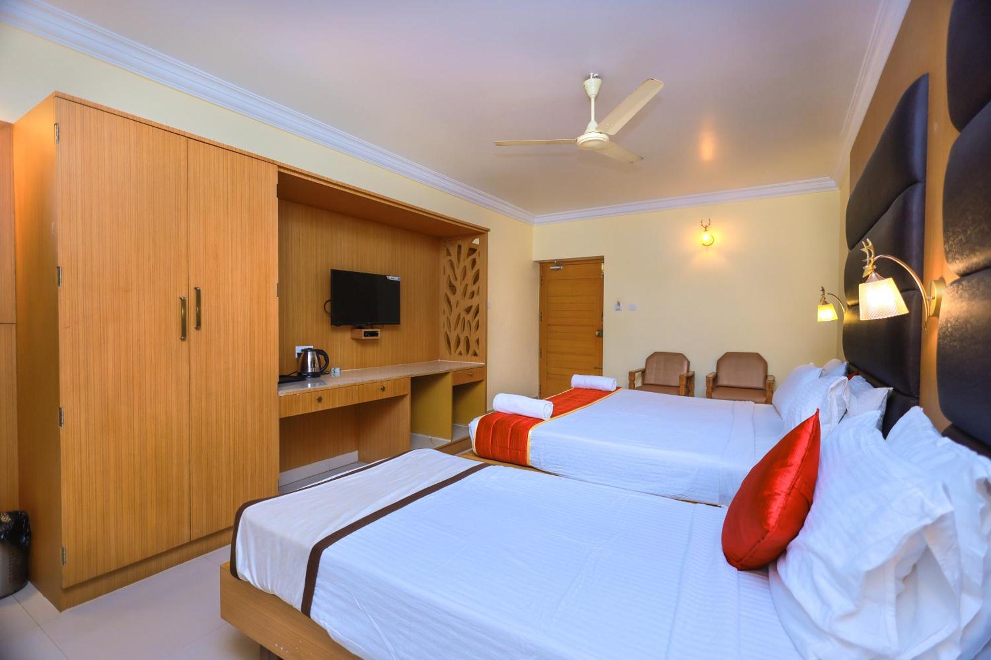 Hotel Sangam Komoryn Zewnętrze zdjęcie