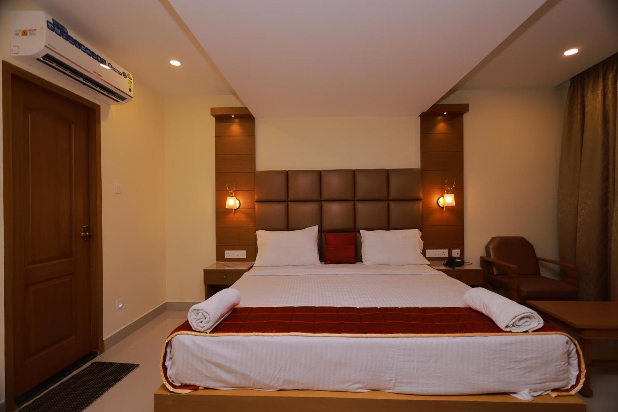 Hotel Sangam Komoryn Zewnętrze zdjęcie