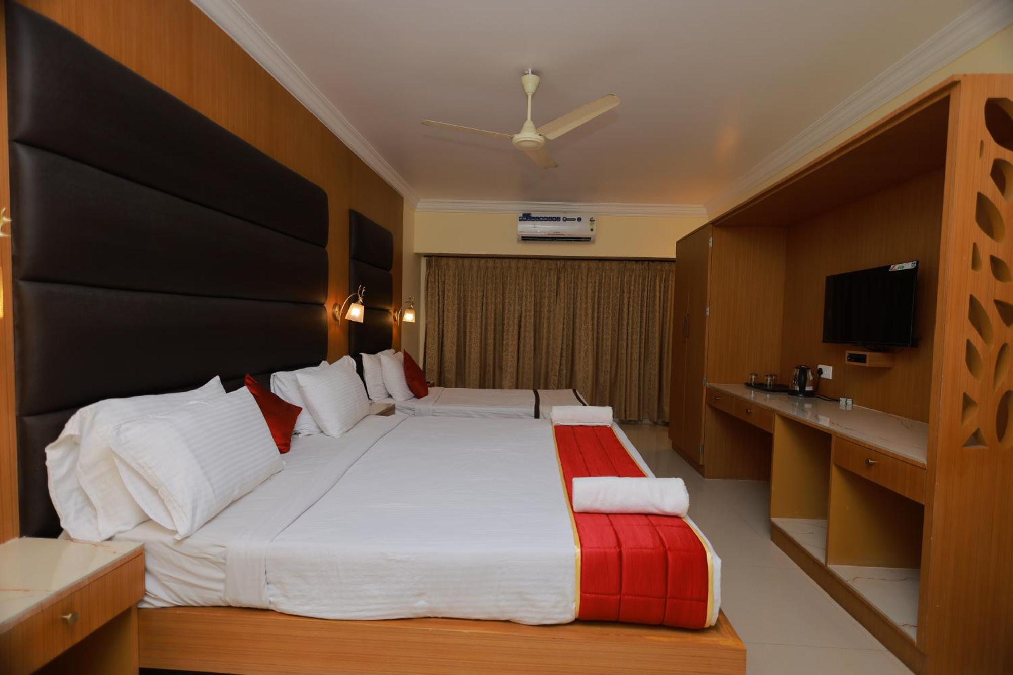 Hotel Sangam Komoryn Zewnętrze zdjęcie