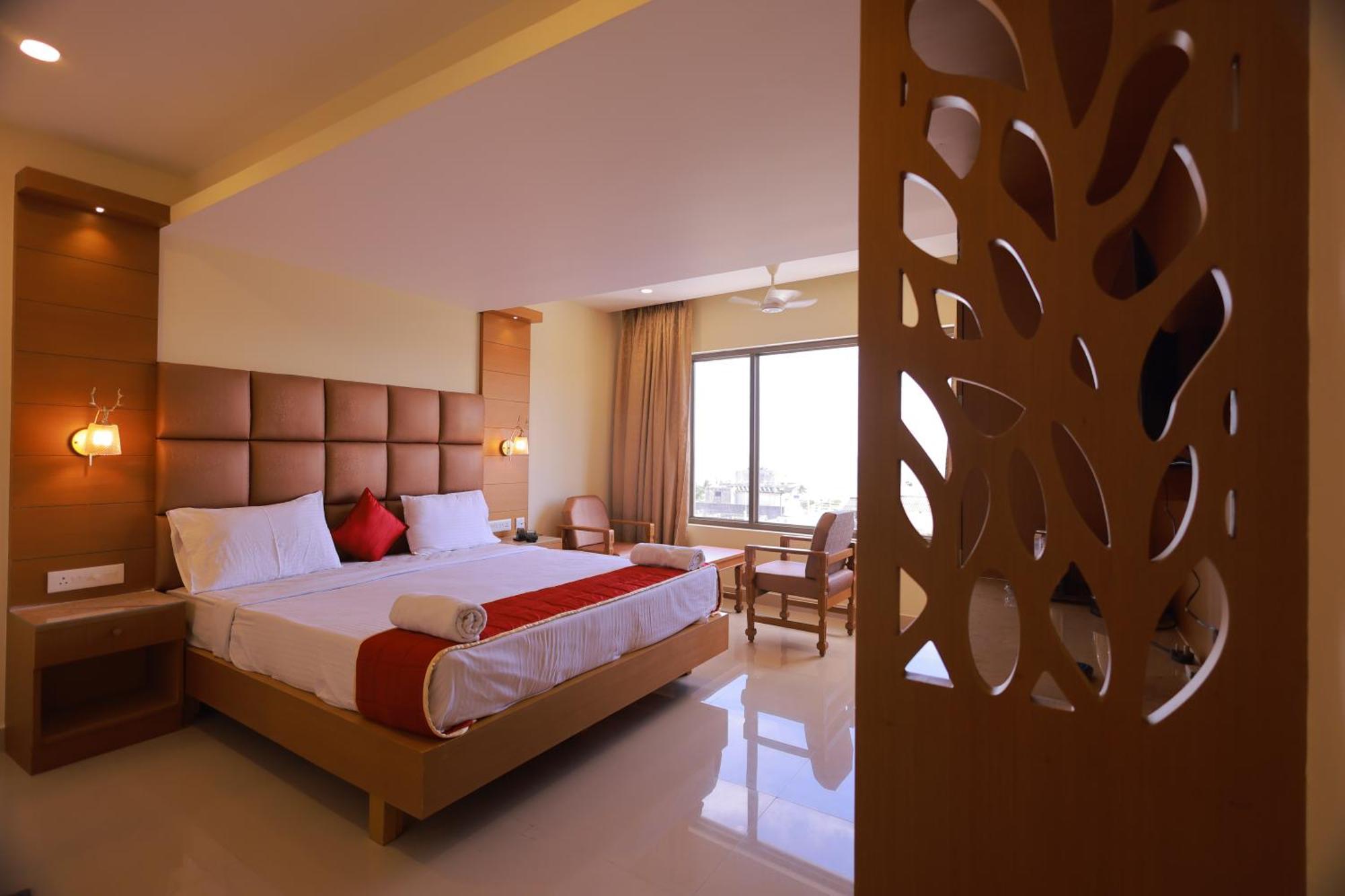 Hotel Sangam Komoryn Zewnętrze zdjęcie