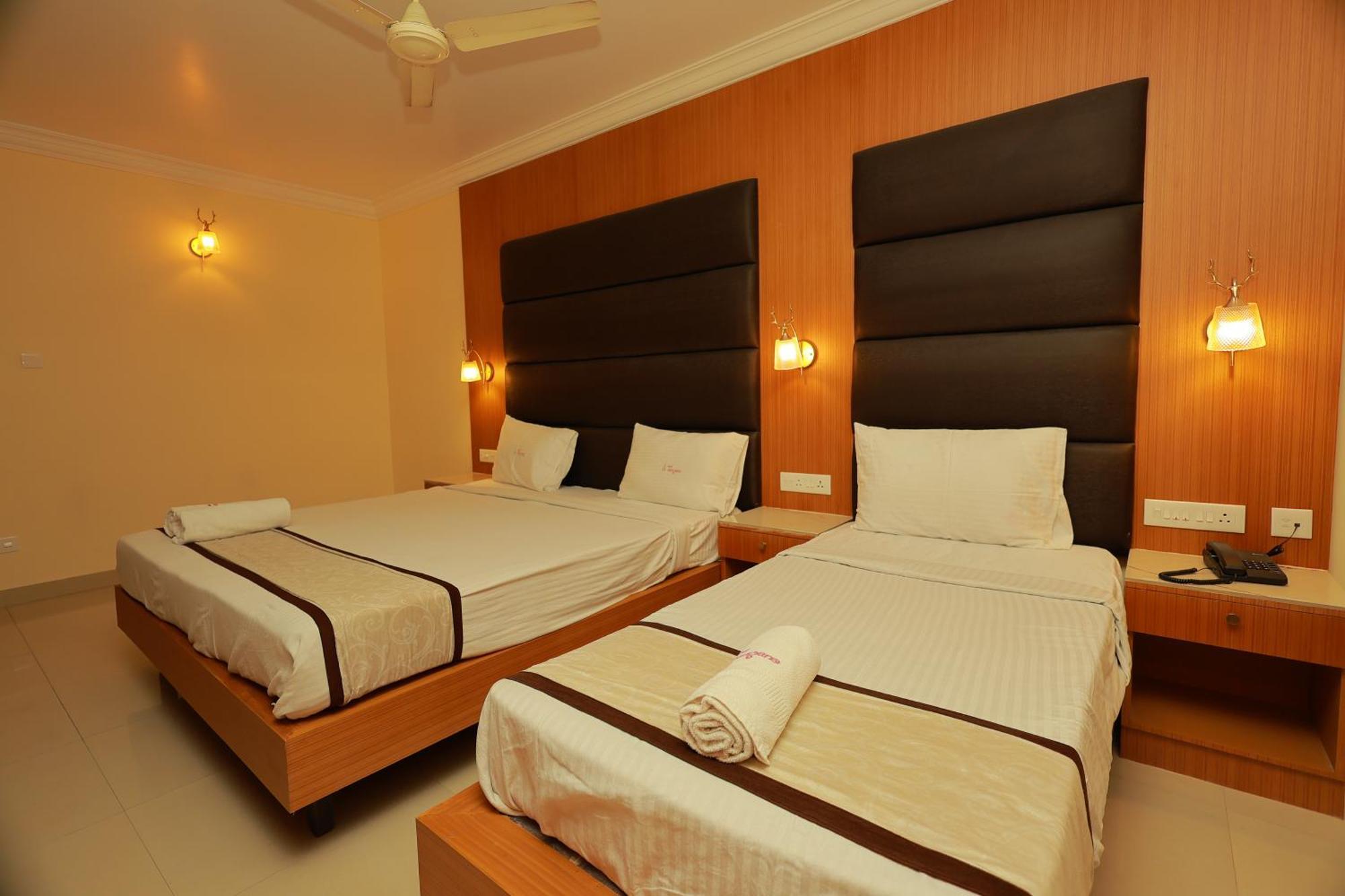 Hotel Sangam Komoryn Zewnętrze zdjęcie
