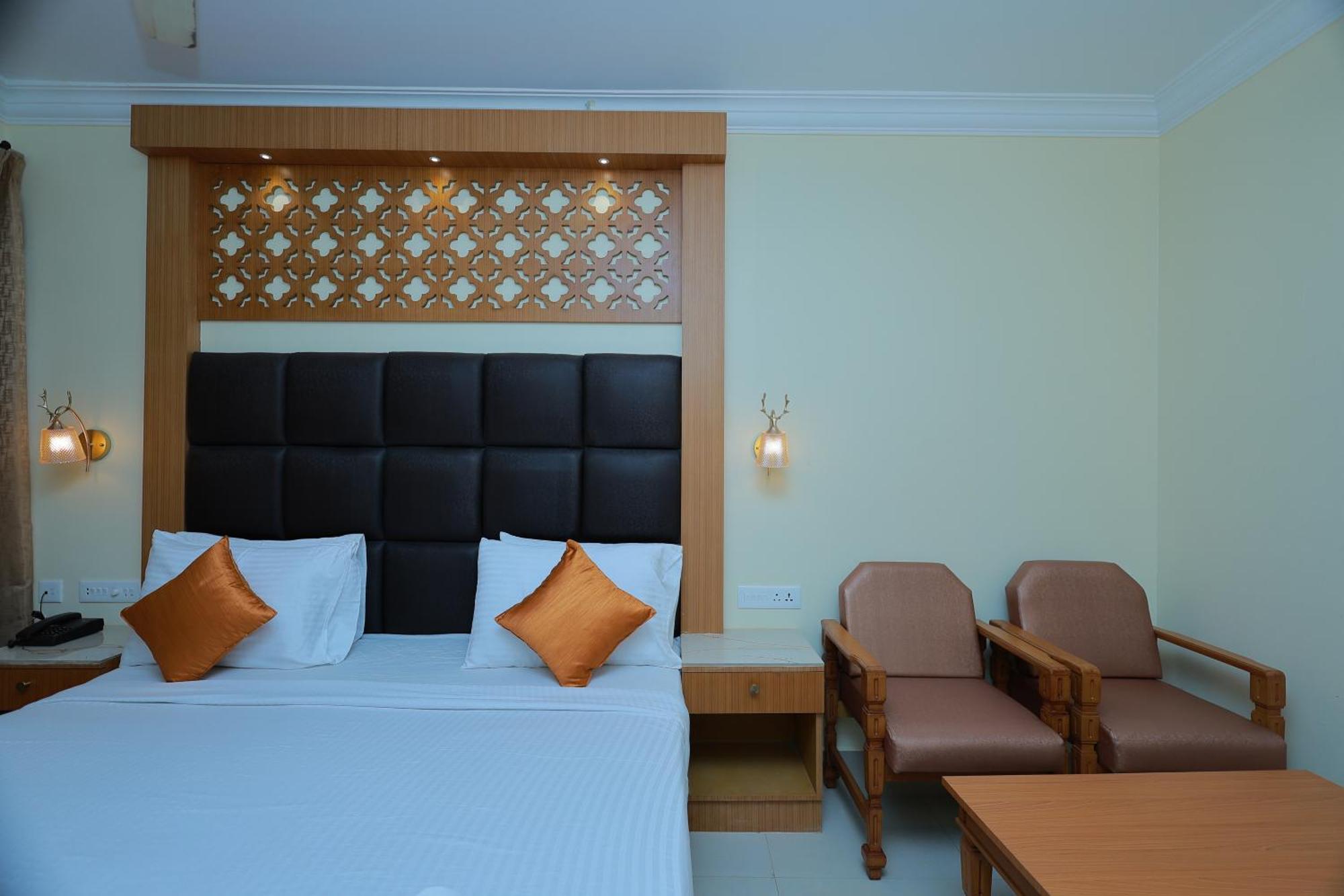 Hotel Sangam Komoryn Zewnętrze zdjęcie